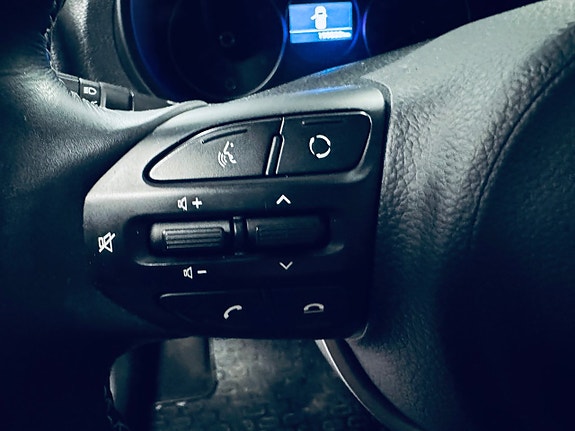Kia Picanto 10 of 17