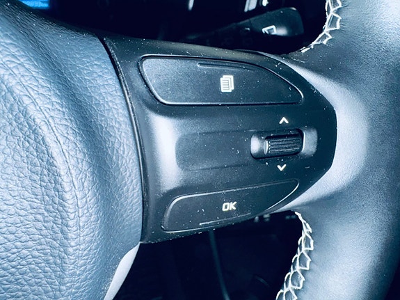 Kia Picanto 11 of 17