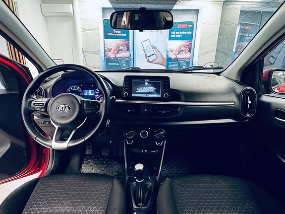 Kia Picanto 9 of 17