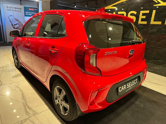 Kia Picanto 3 of 17