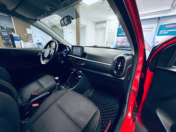 Kia Picanto 14 of 17