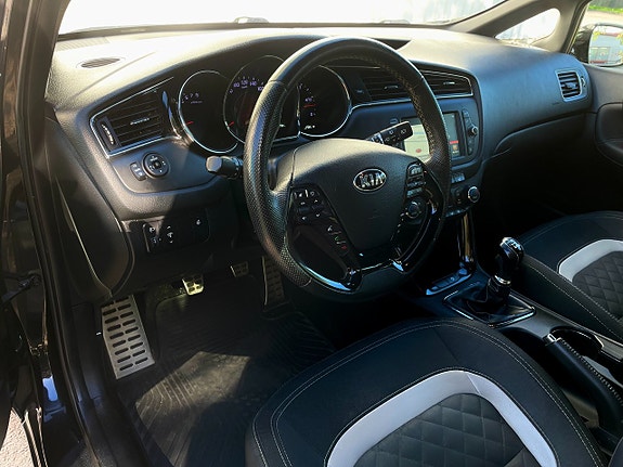 Kia Ceed 11 of 17