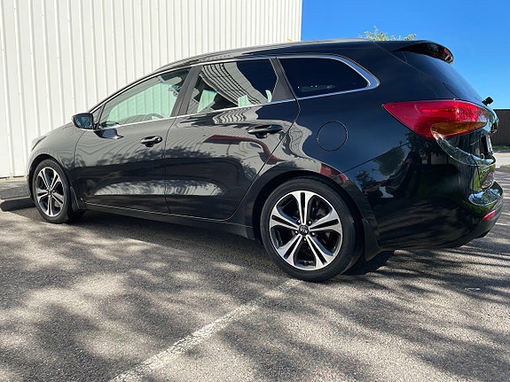 Kia Ceed 3 of 17