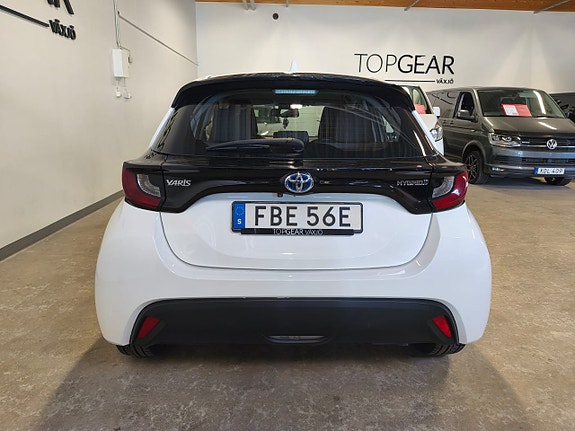 Toyota Yaris 5 of 5