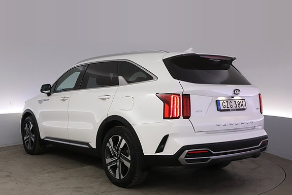 Kia Sorento 4 of 27