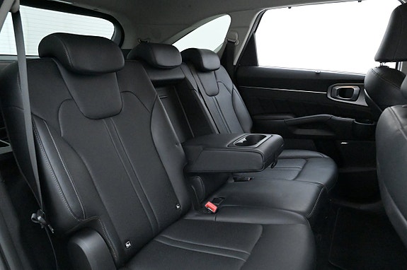 Kia Sorento 20 of 27