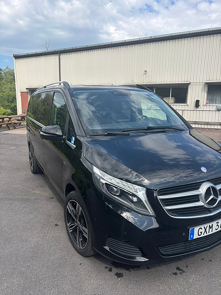 Mercedes-Benz V250 d 3 of 12