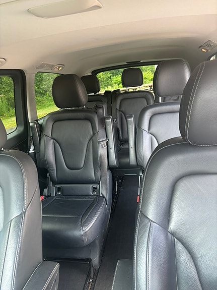 Mercedes-Benz V250 d 8 of 12