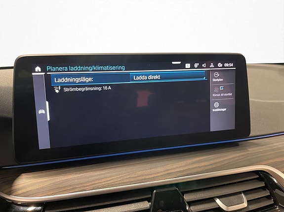 BMW 530e 18 of 30