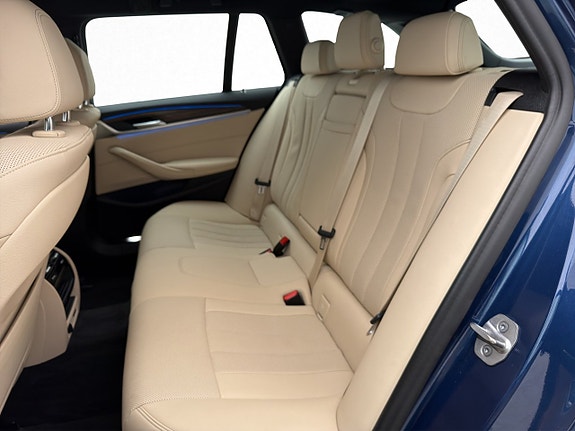 BMW 530e 26 of 30
