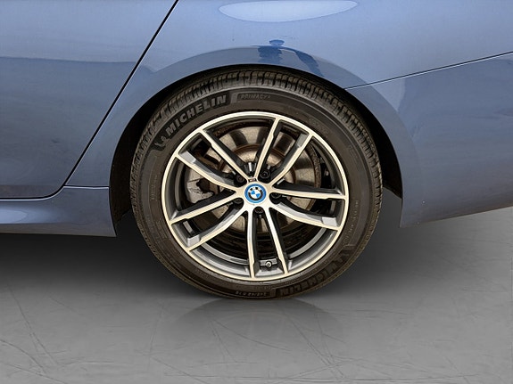 BMW 530e 30 of 30