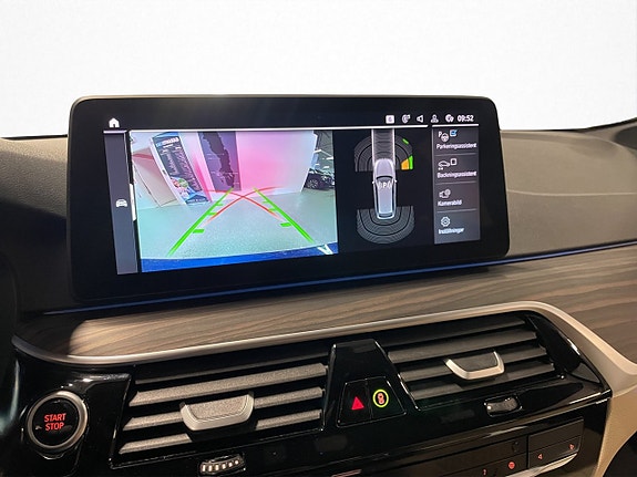 BMW 530e 17 of 30