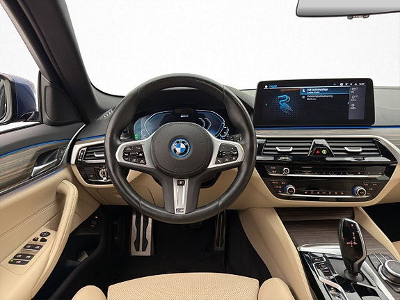BMW 530e 12 of 30