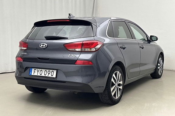 Hyundai i30 4 of 5