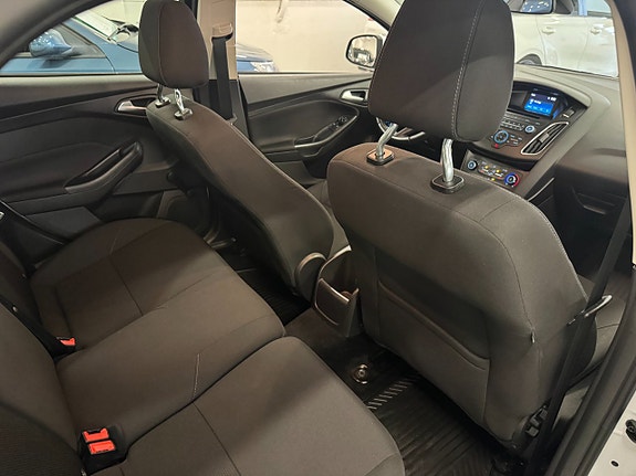 Ford Focus 17 of 24