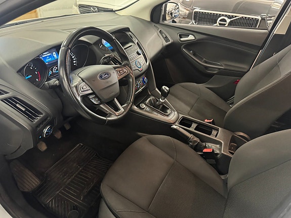 Ford Focus 19 of 24
