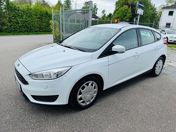 Ford Focus 9 of 24