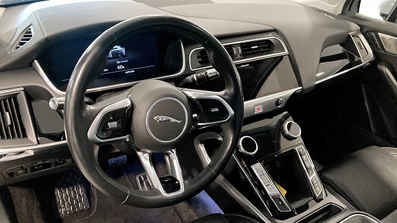 Jaguar I-PACE 5 of 9