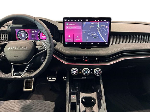 Skoda Superb 9 of 15