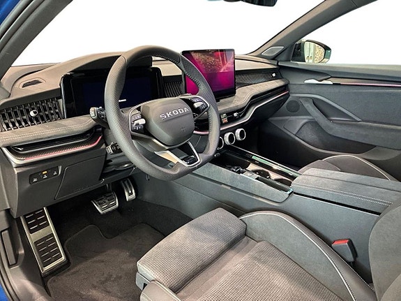 Skoda Superb 7 of 15