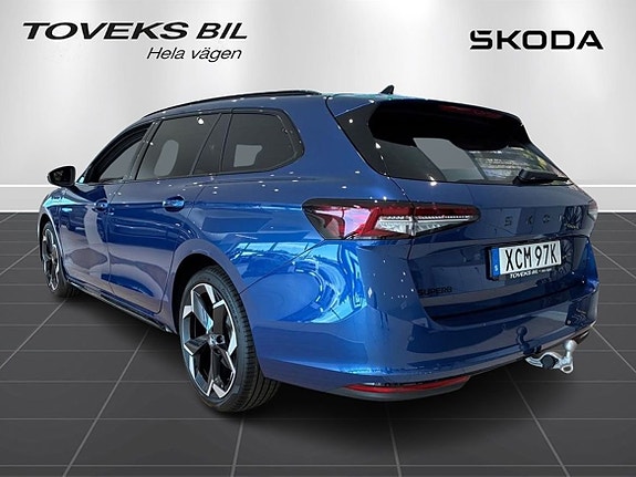 Skoda Superb 3 of 5