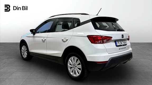 Seat Arona 3 of 5
