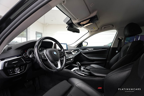 BMW 520d 3 of 5