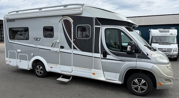 Dethleffs T 6700 Eighty Dragkrok/Kaffemaskin/Stödben