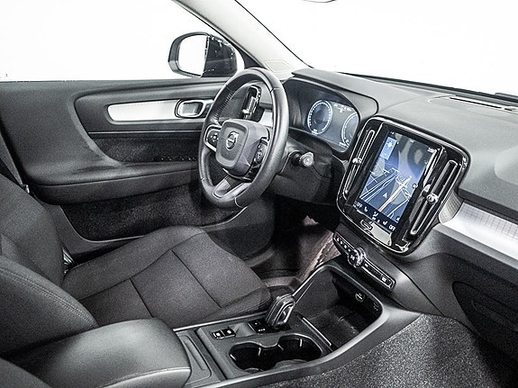 Volvo XC40 9 of 10