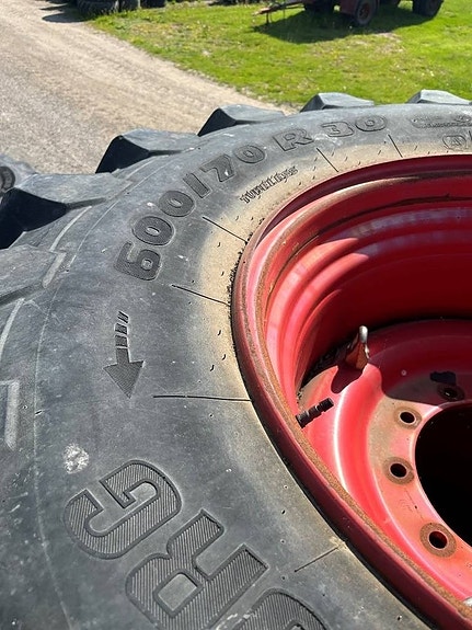 Trelleborg 650/85R38, 600/70R30 3 of 4