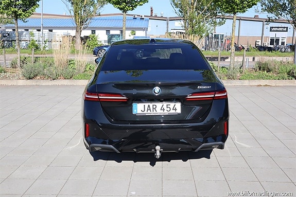 BMW 530e 20 of 25