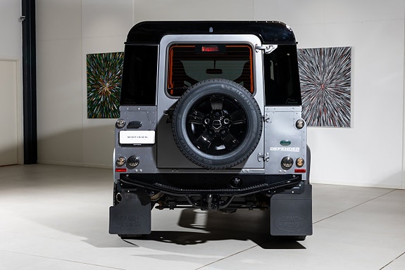 Land Rover Defender 90 4 of 22