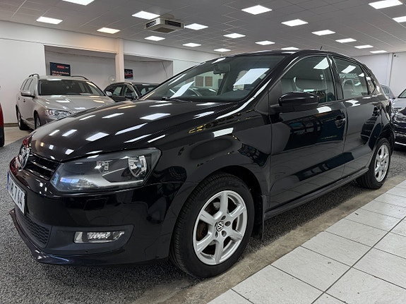 Volkswagen Polo 2 of 5