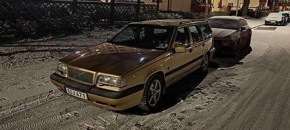 Volvo 850 2 of 9