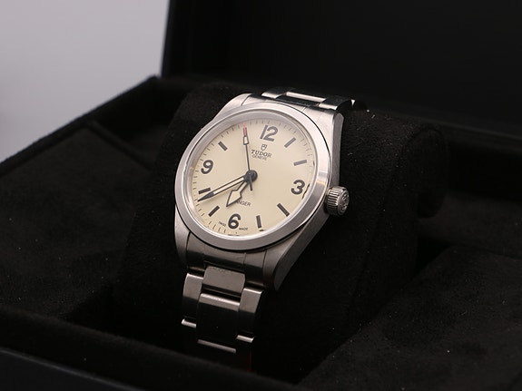 Product image 11 of 12