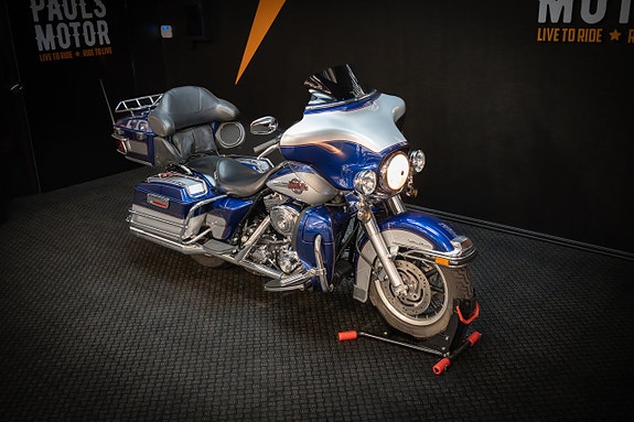 Harley-Davidson Electra Glide Ultra Classic (FLHTCUI) 3 of 20