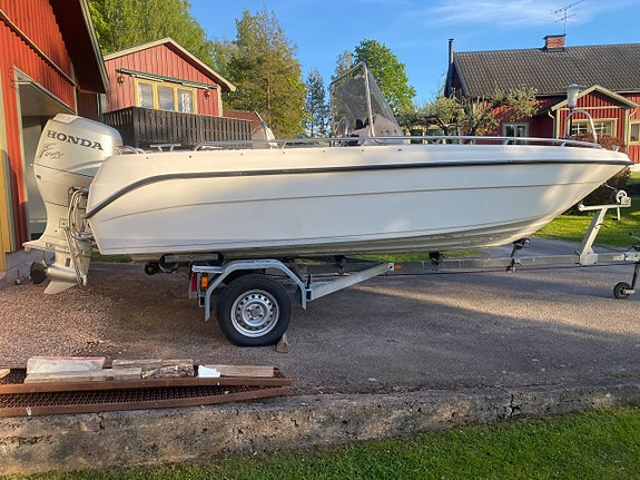 Väddö 540 med Honda 75 hk inkl 80 km/h trailer