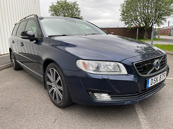 Volvo V70 2 of 19