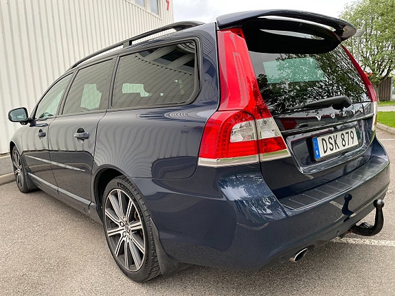 Volvo V70 6 of 19
