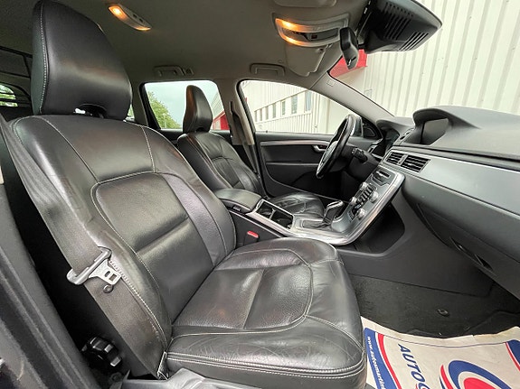 Volvo V70 10 of 19