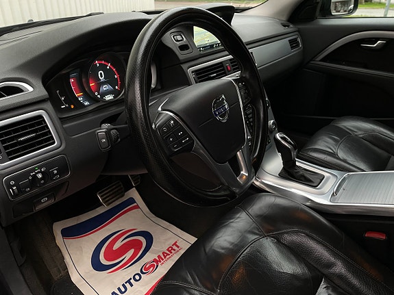 Volvo V70 8 of 19