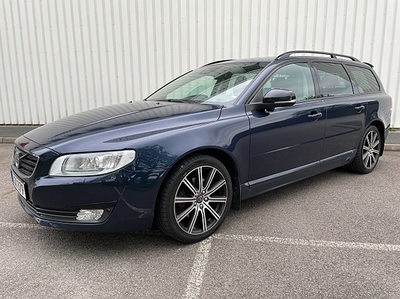 Volvo V70 4 of 19