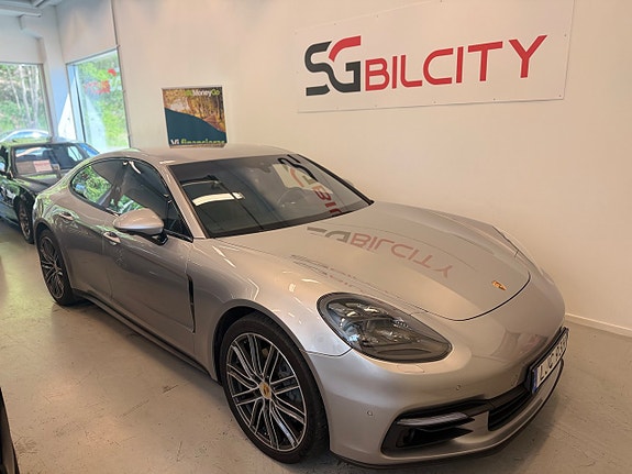 Porsche Panamera 4S 6 of 30