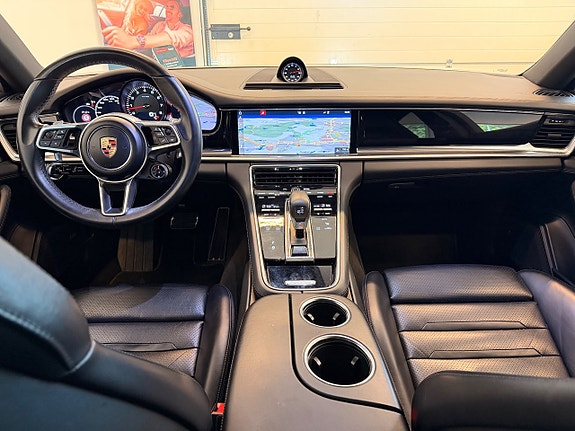 Porsche Panamera 4S 26 of 30