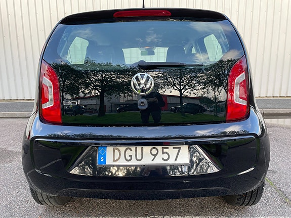 Volkswagen UP! 5 of 5
