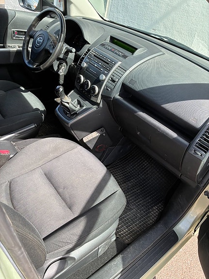 Mazda 5 7 of 13
