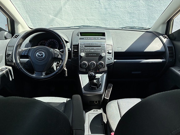 Mazda 5 8 of 13
