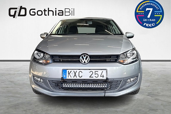 Volkswagen Polo 2 of 5