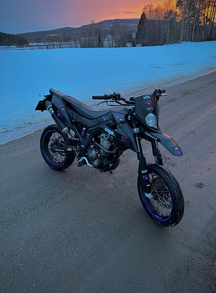 Aprilia SX 125 2 of 5