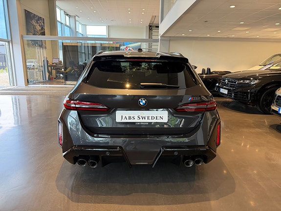 BMW M5 4 of 5